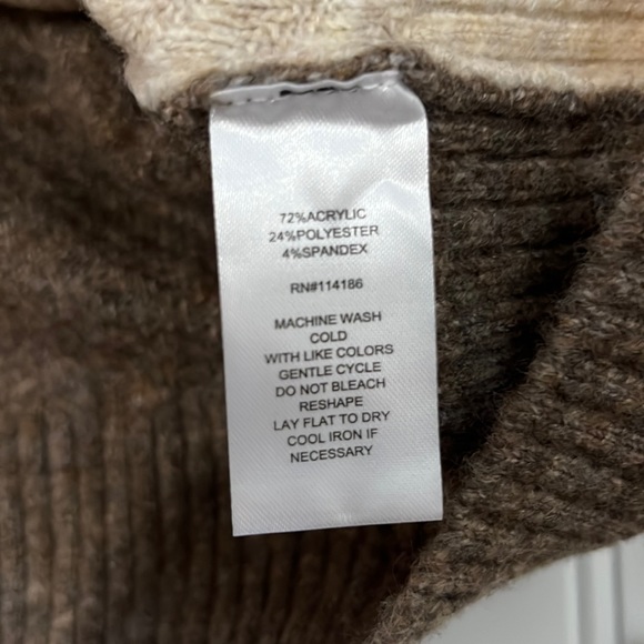 Retrology long sleeve turtleneck sweater - Picture 4 of 5